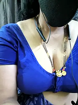 Snapshot of bhuvana555 chatting on 13, 3, 2026 bhuvana555 online show from 13, 3, 2026