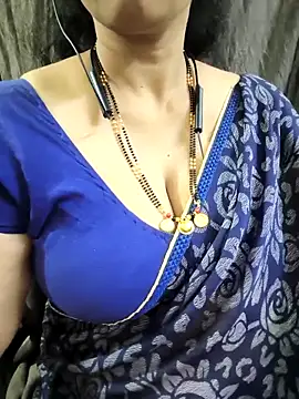 Snapshot of bhuvana555 chatting on 3, 4, 2026 bhuvana555 online show from 3, 4, 2026