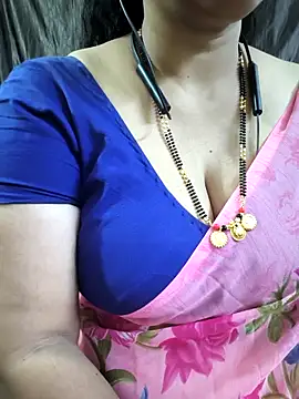 Snapshot of bhuvana555 chatting on 14, 4, 2026 bhuvana555 online show from 14, 4, 2026