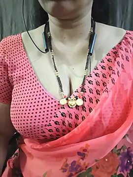 Snapshot of bhuvana555 chatting on 30, 6, 2026 bhuvana555 online show from 30, 6, 2026