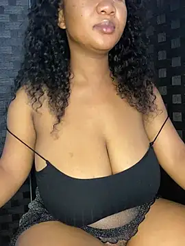 Snapshot of MayaPassion chatting on 19, 12, 2024 MayaPassion online show from 19, 12, 2024