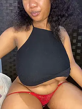 Snapshot of MayaPassion chatting on 22, 1, 2025 MayaPassion online show from 22, 1, 2025