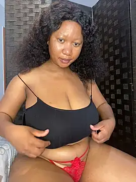 Snapshot of MayaPassion chatting on 30, 1, 2025 MayaPassion online show from 30, 1, 2025