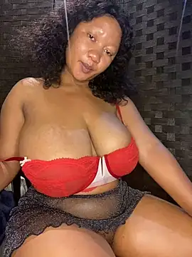 Snapshot of MayaPassion chatting on 5, 2, 2025 MayaPassion online show from 5, 2, 2025