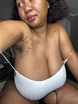 Snapshot of MayaPassion chatting on 12, 3, 2026 MayaPassion online show from 12, 3, 2026