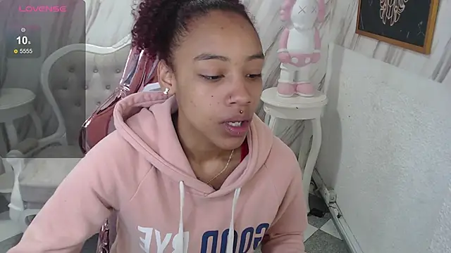 Violeth b online show from 4, 1, 2025