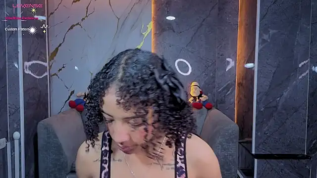Violeth b online show from 11, 5, 2026