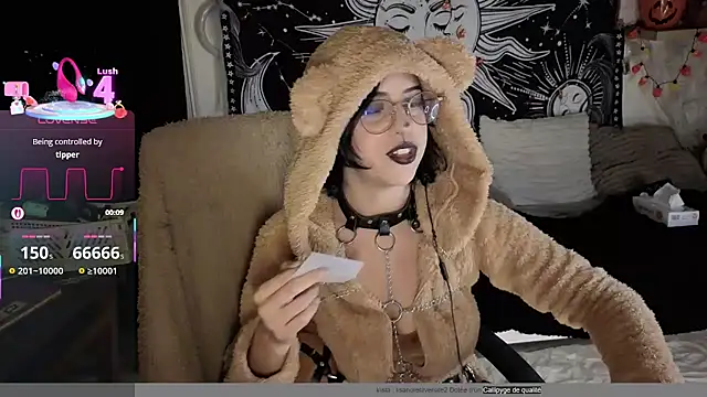 LisandreLaVenale online show from 9, 10, 2025