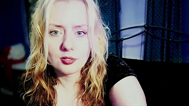 SkarlettRose96 online show from 26, 11, 2025