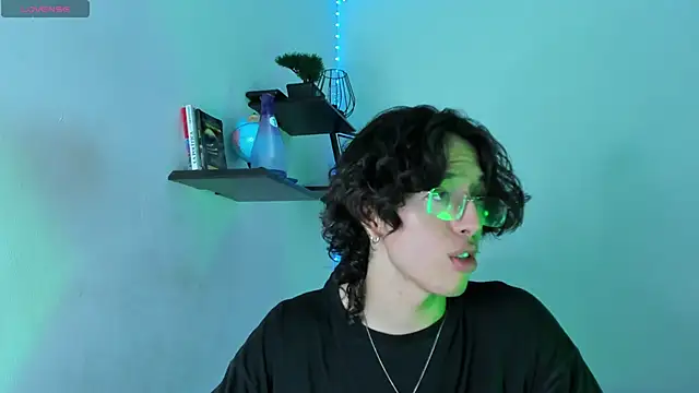 manu vera online show from 28, 10, 2025