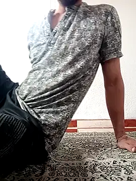 Gatohot23 online show from 28, 12, 2024