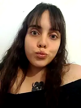 lucylovles online show from 4, 12, 2024