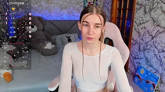 Snapshot of _flowersweeet_ chatting on 19, 9, 2025 flowersweeet online show from 19, 9, 2025