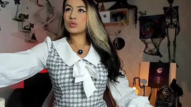 Alaia Love77 online show from 17, 10, 2025