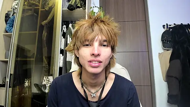 Snapshot of santy-kitty chatting on 27, 2, 2025 santy-kitty online show from 27, 2, 2025