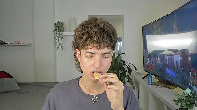 santy-kitty online show from 12, 11, 2025