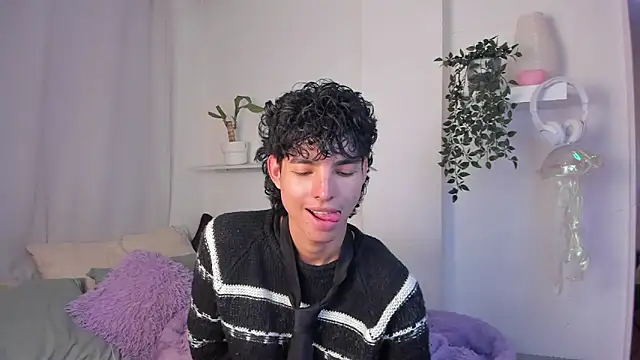 santy-kitty online show from 12, 2, 2026