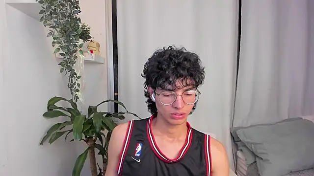 santy-kitty online show from 19, 2, 2026