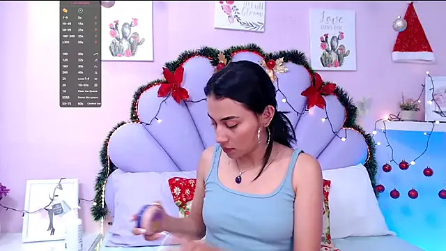 Snapshot of HannaPretthy chatting on 23, 12, 2024 HannaPretthy online show from 23, 12, 2024