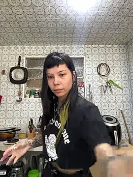 Snapshot of EemaHaruki chatting on 4, 2, 2025 EemaHaruki online show from 4, 2, 2025