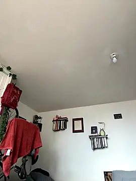 Snapshot of EemaHaruki chatting on 9, 10, 2025 EemaHaruki online show from 9, 10, 2025