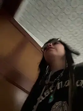 Snapshot of EemaHaruki chatting on 23, 10, 2025 EemaHaruki online show from 23, 10, 2025