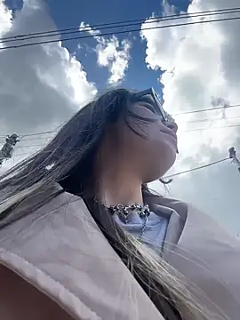 Snapshot of EemaHaruki chatting on 7, 11, 2025 EemaHaruki online show from 7, 11, 2025