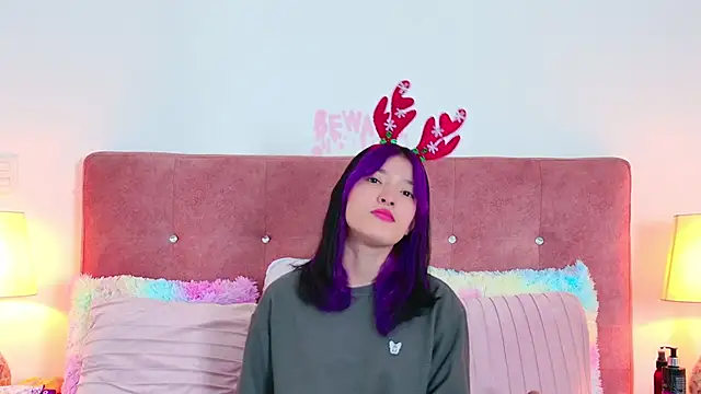 AlliciaKim online show from 6, 12, 2024