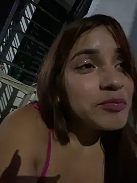 Snapshot of perlita05 chatting on 4, 2, 2025 perlita05 online show from 4, 2, 2025