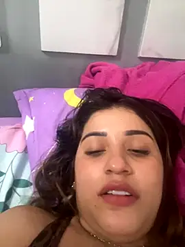 perlita05 online show from 5, 12, 2025