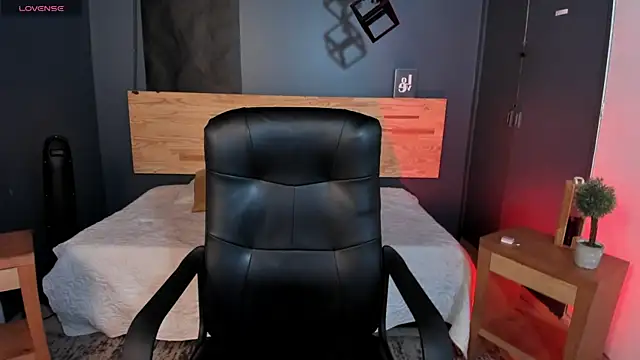 Annaa rosee online show from 8, 1, 2025