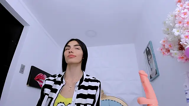 Snapshot of eimy_skinny chatting on 21, 3, 2025 eimy skinny online show from 21, 3, 2025
