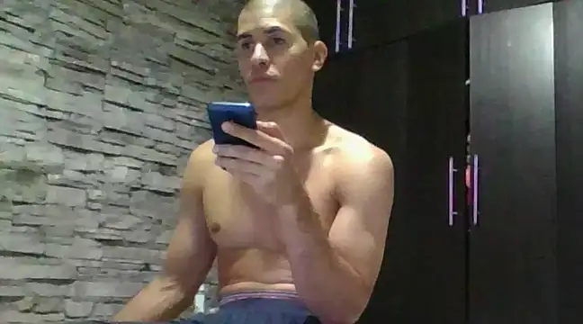 Snapshot of Sexylatin64 chatting on 25, 2, 2025 Sexylatin64 online show from 25, 2, 2025