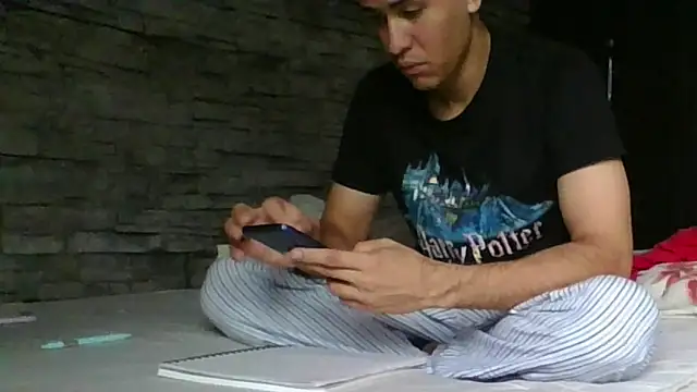 Snapshot of Sexylatin64 chatting on 16, 4, 2026 Sexylatin64 online show from 16, 4, 2026