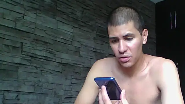 Snapshot of Sexylatin64 chatting on 17, 6, 2026 Sexylatin64 online show from 17, 6, 2026