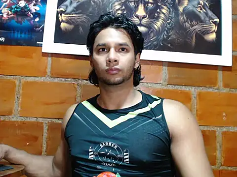Snapshot of alextonbruno chatting on 8, 9, 2025 alextonbruno online show from 8, 9, 2025