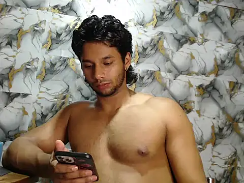 Snapshot of alextonbruno chatting on 18, 9, 2025 alextonbruno online show from 18, 9, 2025