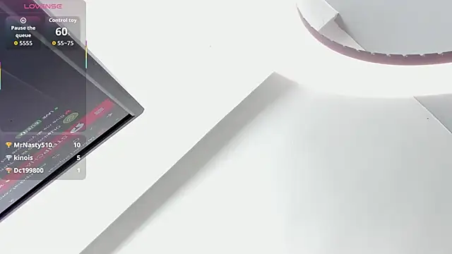 Snapshot of Lana-Gross chatting on 4, 10, 2025 Lana-Gross online show from 4, 10, 2025