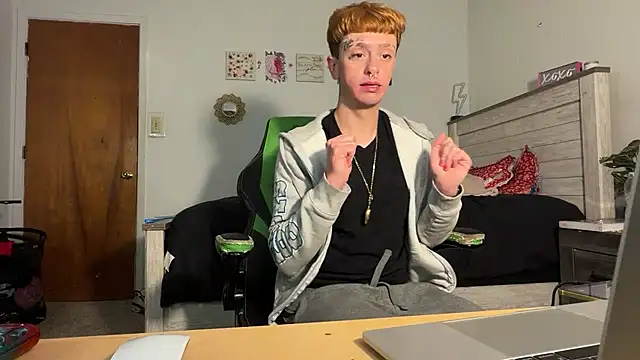 twentywithafelonyy online show from 24, 11, 2025