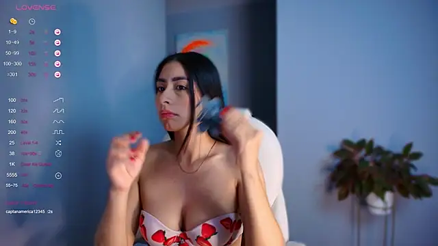 auroracaruso11 online show from 3, 12, 2024