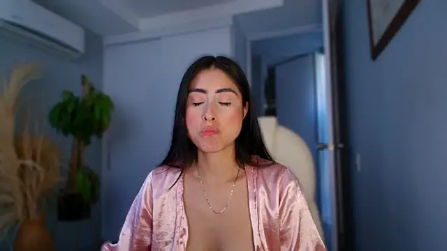 auroracaruso11 online show from 28, 9, 2025