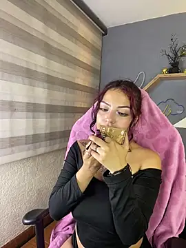 Liittleluaa  online show from 12, 2, 2025