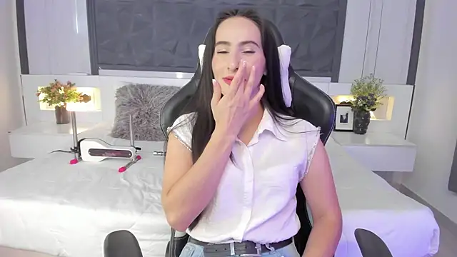 SaraGomez1 online show from 12, 11, 2025