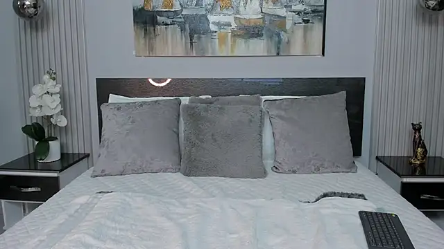 SaraGomez1 online show from 8, 5, 2026