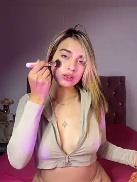 Snapshot of Hayley_A02 chatting on 14, 11, 2025 Hayley A02 online show from 14, 11, 2025