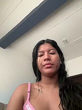 Snapshot of NiaBlanco chatting on 5, 11, 2025 NiaBlanco online show from 5, 11, 2025