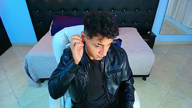 Lobo 17  online show from 11, 1, 2025