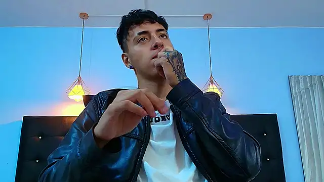 Lobo 17  online show from 14, 1, 2025