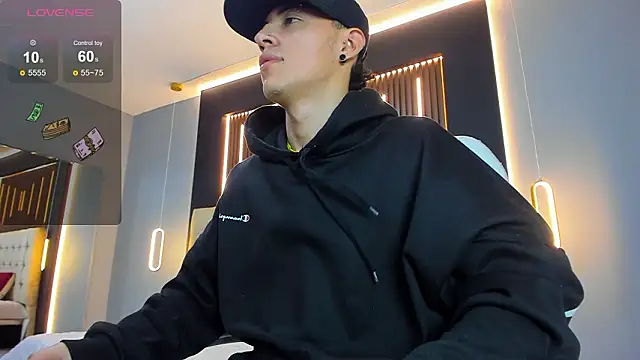 Snapshot of Lobo_17_ chatting on 18, 3, 2026 Lobo 17 online show from 18, 3, 2026