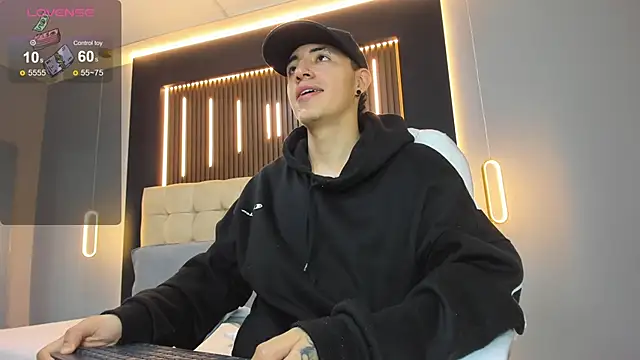 Snapshot of Lobo_17_ chatting on 25, 3, 2026 Lobo 17 online show from 25, 3, 2026